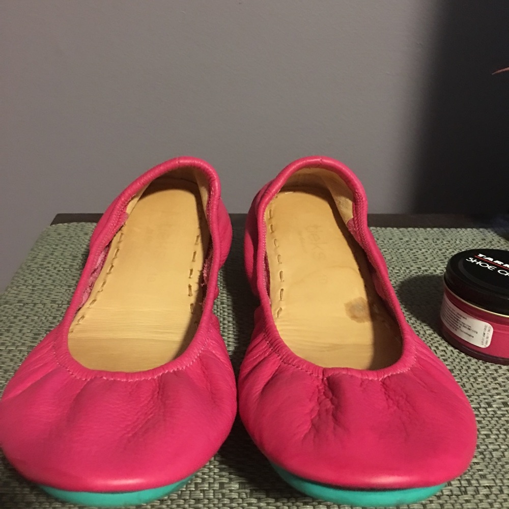 Fuchsia Tieks